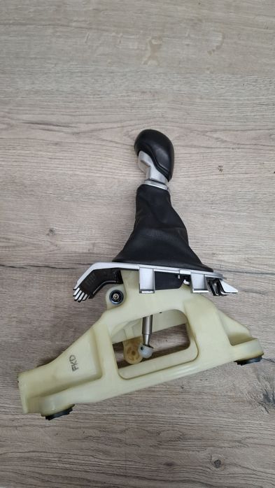 Куліса перемикання передач Kia Ceed сід