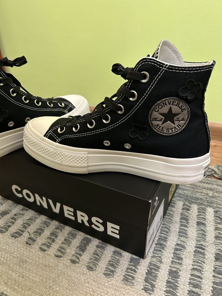 Converse platform flowers 38