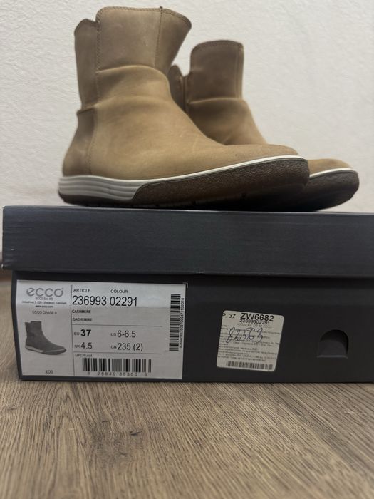 Ecco  жіночі черевики 37 (23,5)
