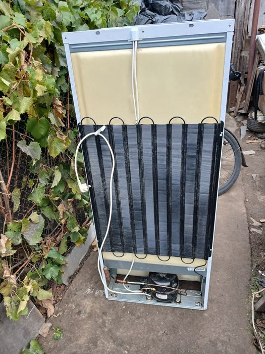Продам холодильник InDeSIT рабочий
