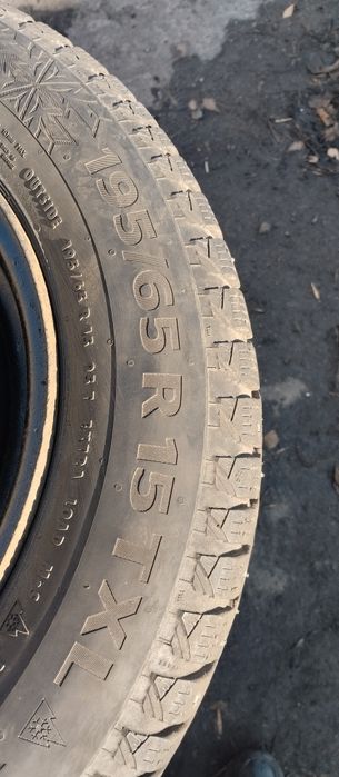 Продам шини з дисками  до Рено Кенго