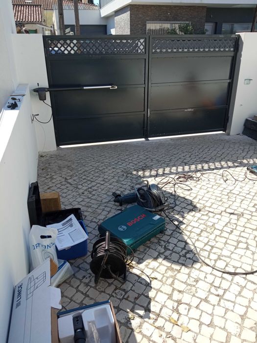 Automatismos, abertura WiFi para portões/Serralharia Margem Sul