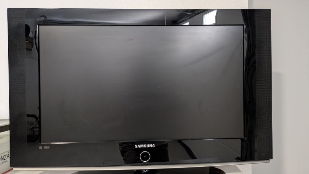 TV Samsung 26" (66cm) modelo LE26S81B