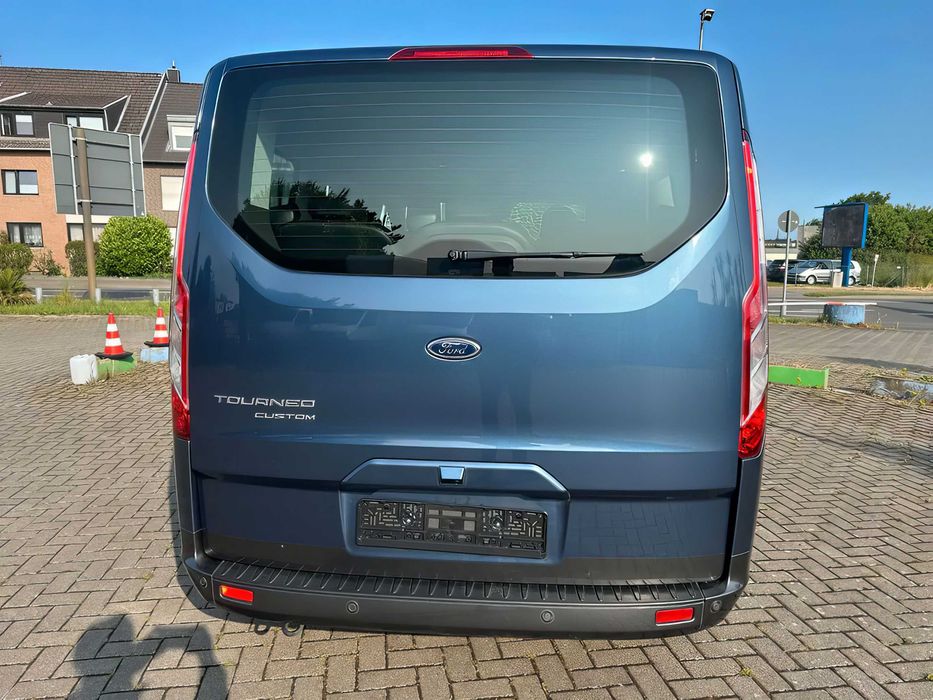 Ford Transit      2023