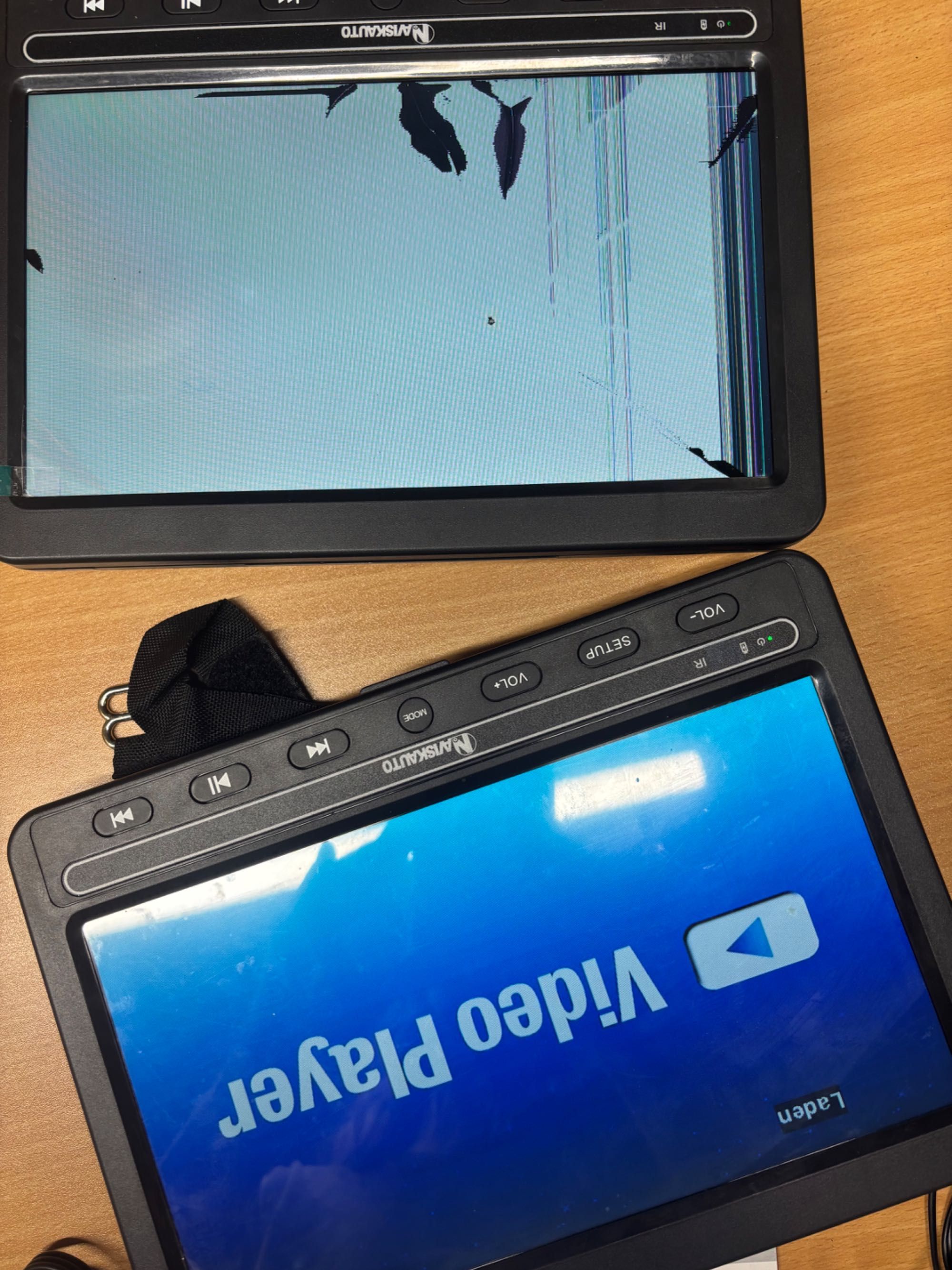 1a. przenośne dvd samochodowe 2 odtwarzacze usb 10,5" aku