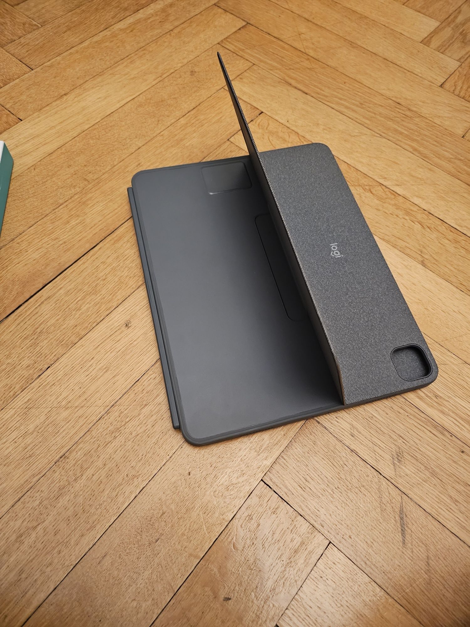 Logitech Combo Touch iPad Pro 12.9 etui Klawiatura 12,9 3,4,5,6 gen.