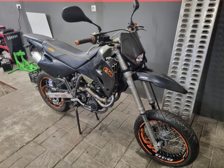 KTM Lc4 620 Super Competition na kołach Super Moto