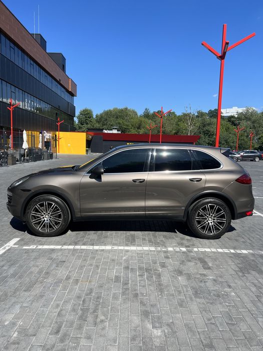 Porsche Cayenne 2013 958
