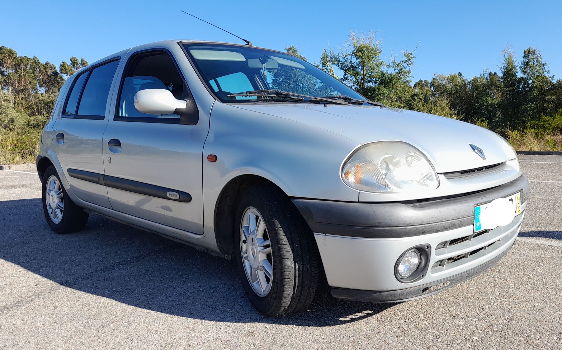 Renault Clio 1.6 16v 110cv initiale paris