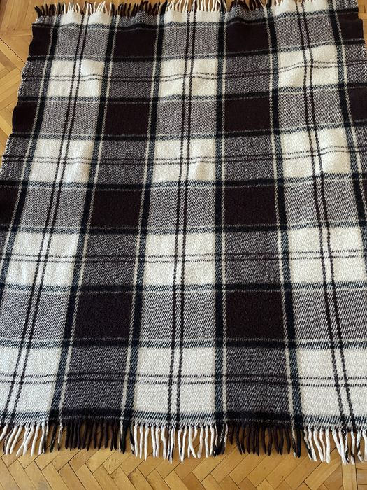 Плед шерстяной в хорошем состоянии 122 на 160