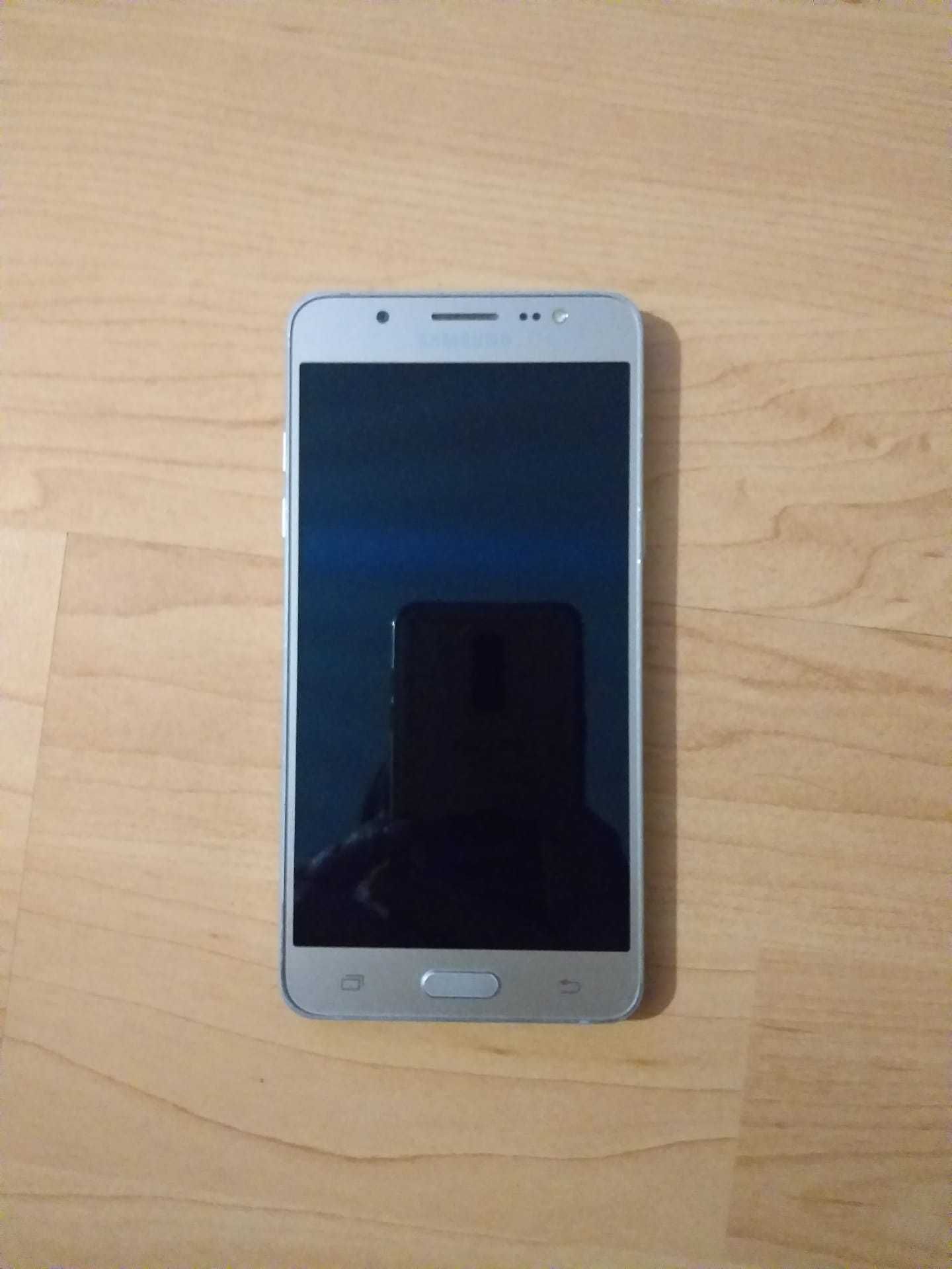 Samsung J5 2016.