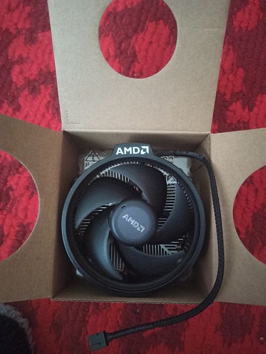 Боксовый кулер новый