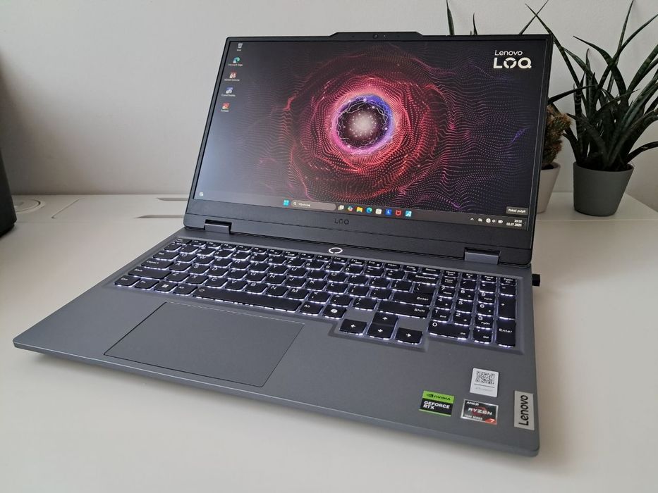 RTX 4050 6gb 105w + R7 7435HS • Lenovo LOQ 15,6" 144hz  • 16gb/ 512ssd
