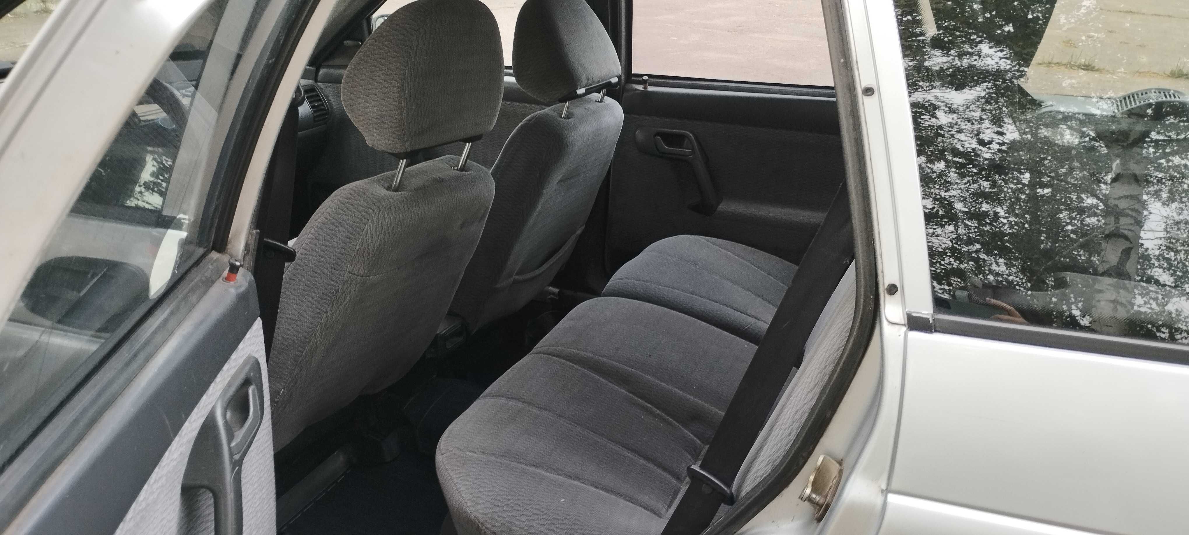 Продам автомобіль Лада 2111