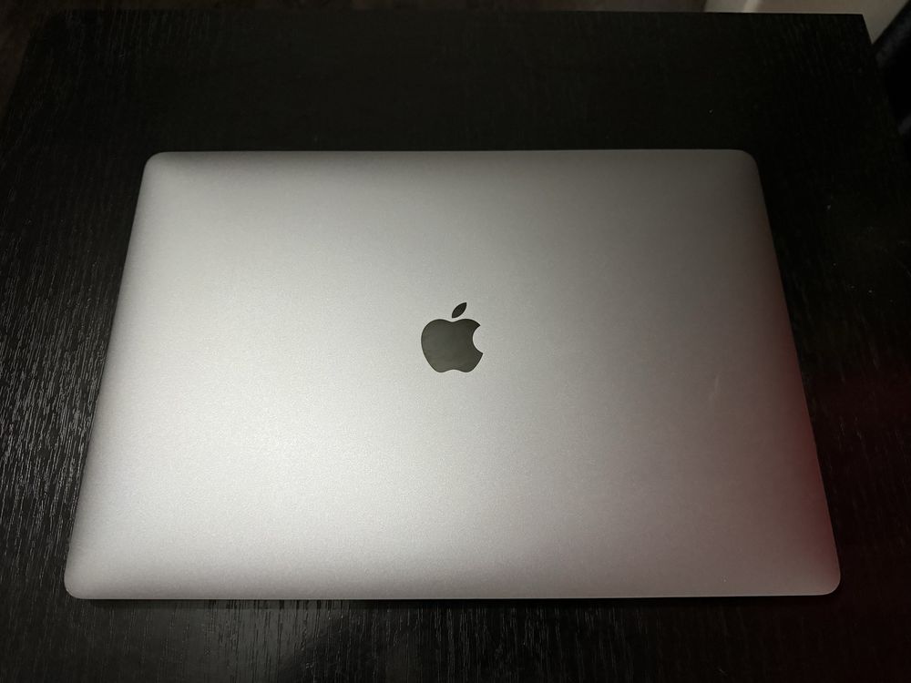 MacBook Pro 15” 2018 рік 256 gb