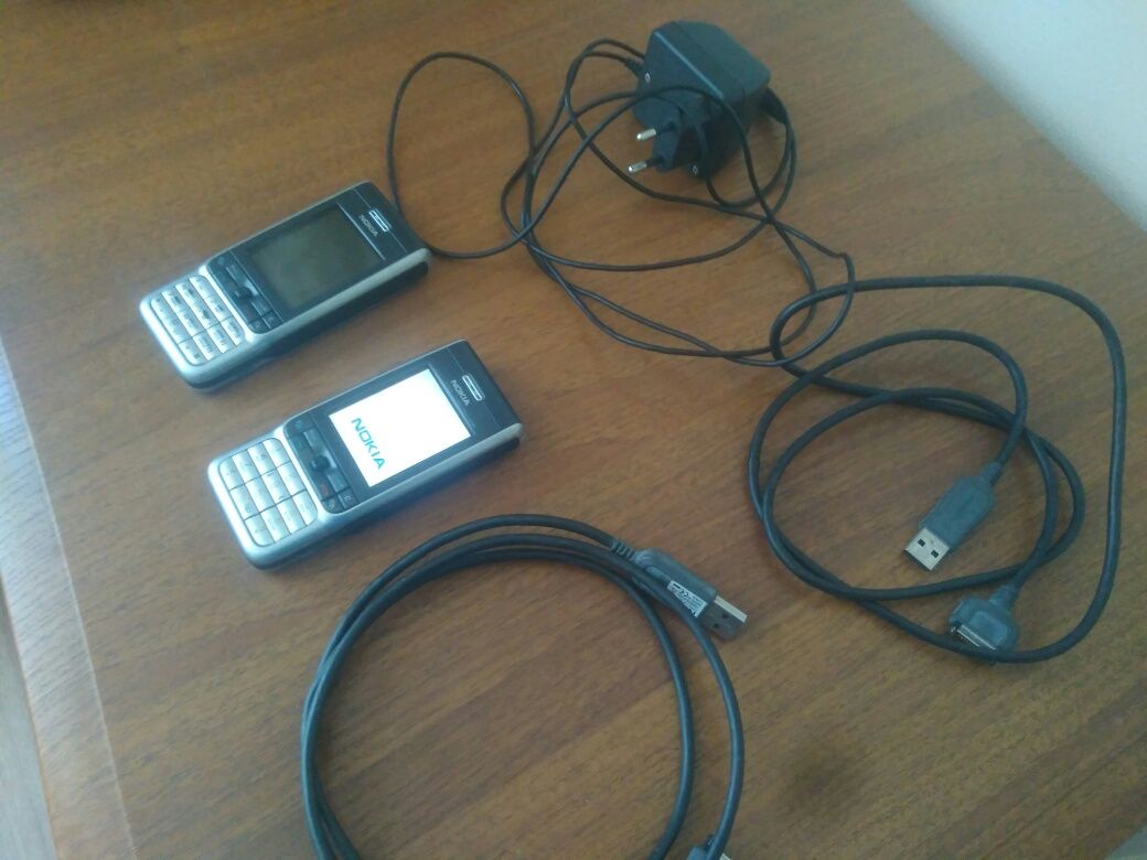 Nokia 3230, usb кабель, навушники.