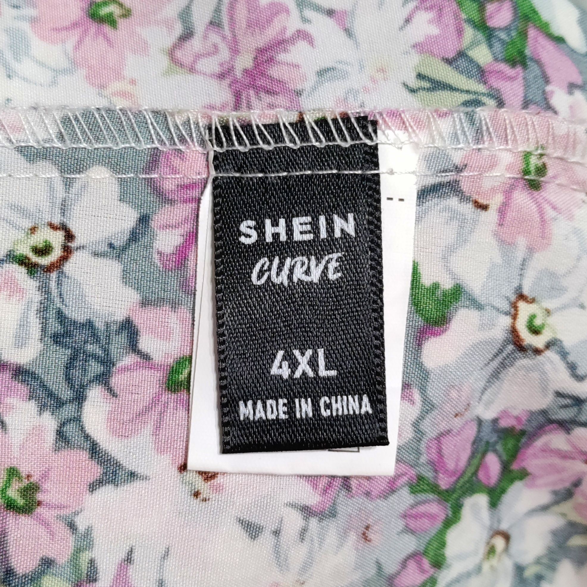Różowa sukienka z krótkim rękawem kwiaty Shein curve 6XL