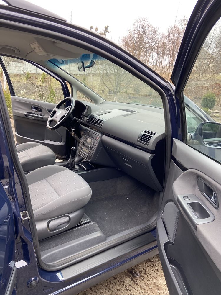 Volkswagen Sharan 2.0TDI авто для зсу