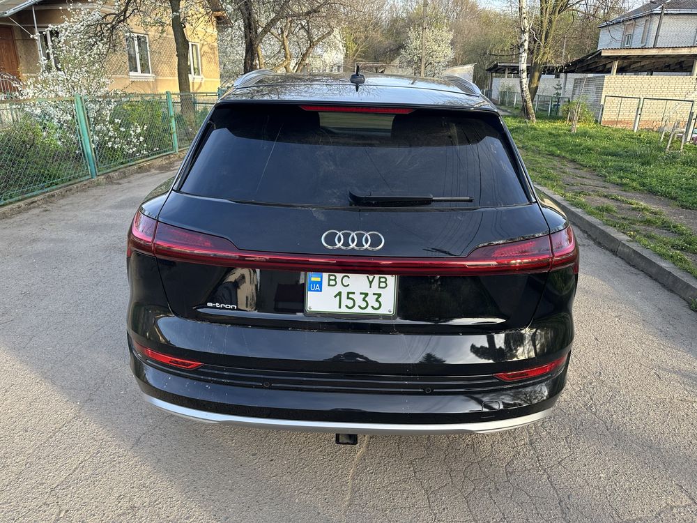 Продам Audi e-tron 2019 року