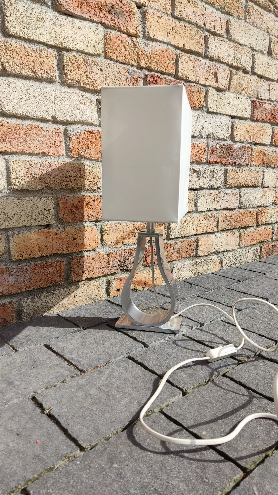Lampka nocna stalowa