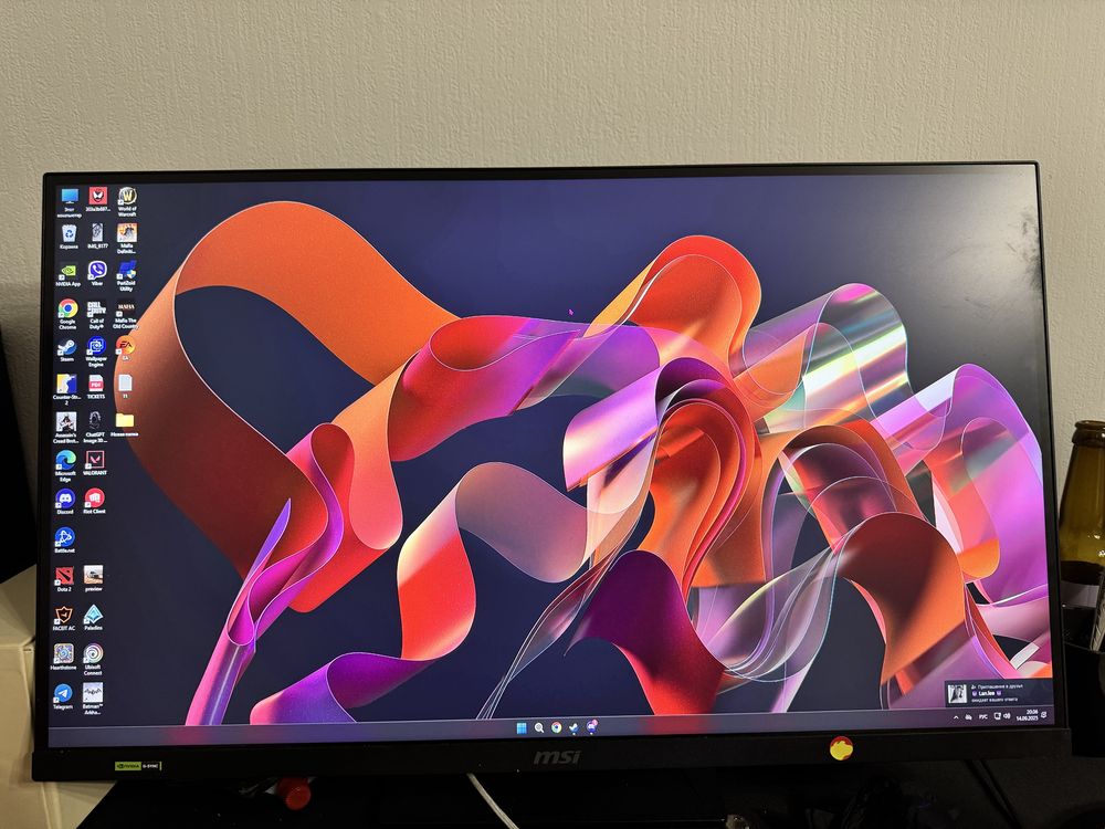 Монитор MSI 240 hz.