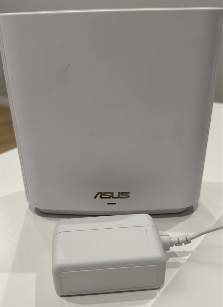 Роутер маршрутизатор Asus XT8