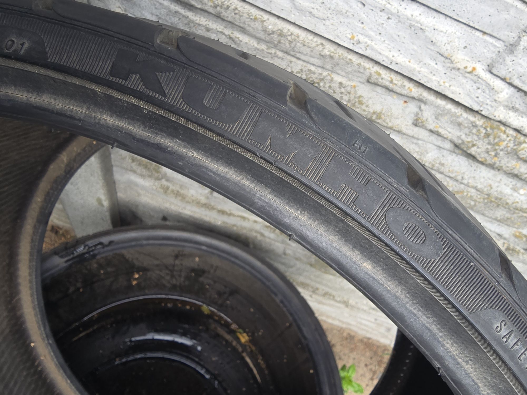 385/15/22 Kumho Ecesta STP para nowa
