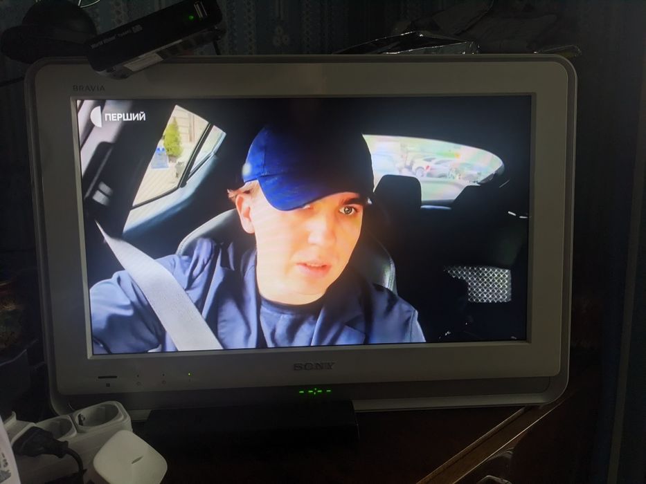 Телевизор Sony KLV-22S570A