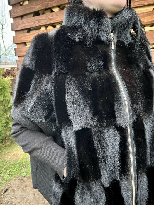 Норкова шубка оверсайз