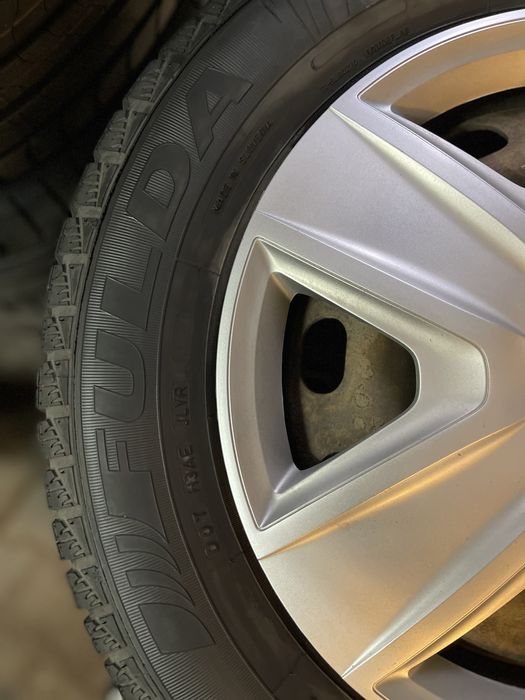 Felgi z oponami zimowymi Fulda Montero 3 195/65/15