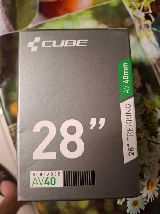 dętka 28 cube AV40