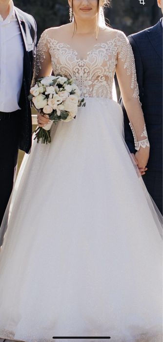 Весільна сукня