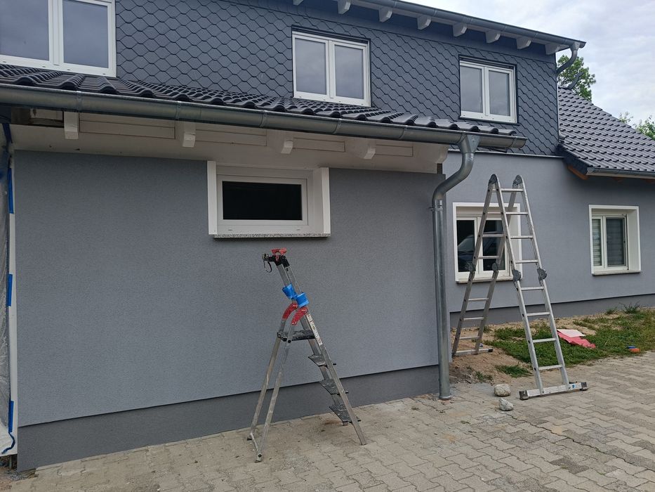 Elewacja natryskowe nakładanie tynków silikatowych