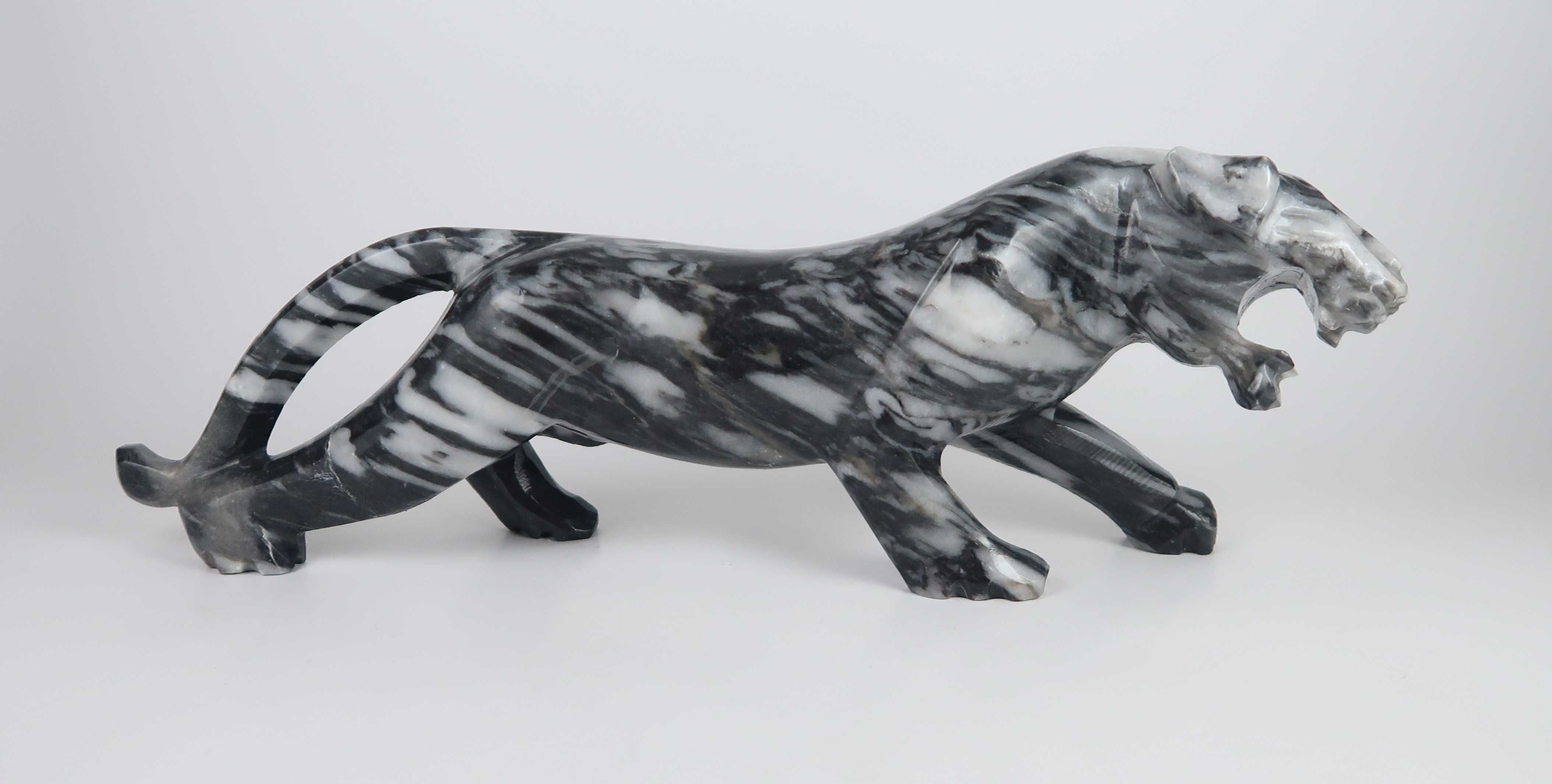 Jaguar - Escultura Art Deco em pedra mármore - 34 cm