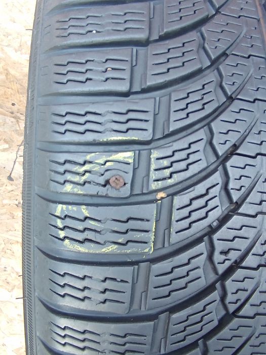 Шина 235/45/19 NOKIAN