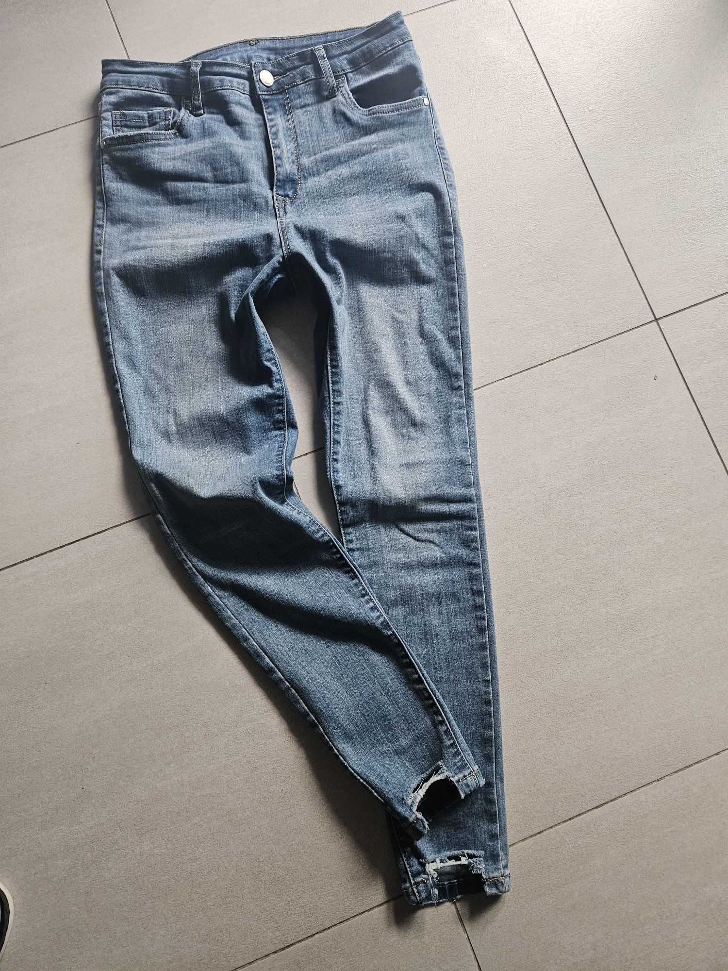 5 par spodni jeansowychr M 38,  5 z nich to rurki wyższy stan