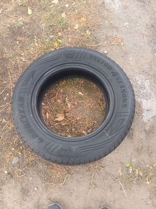 Шыны 2шт. 215×65×16, 205×55×16 4шт.