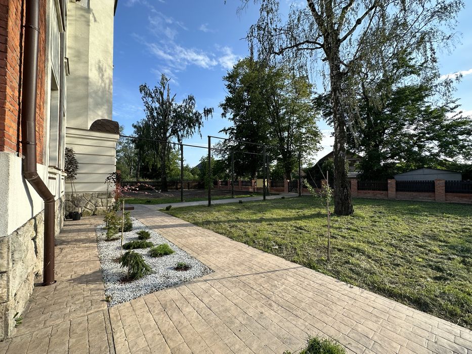 Продаж квартири в Австрійському будинку