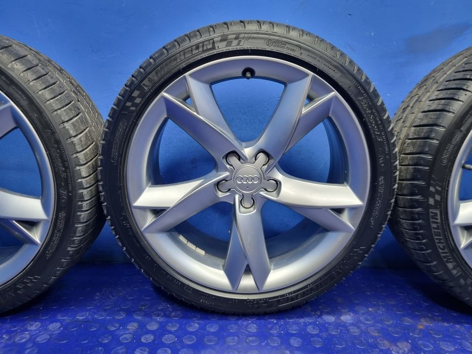 KOMPLET felg Aluminiowych opon Letni AUDI 7,5J x 19" 255/35 ET32 OEM