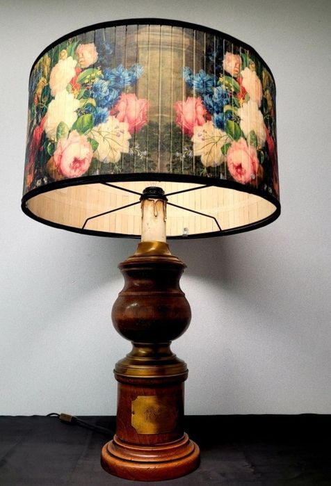 Lampa gabinetowa, antyk