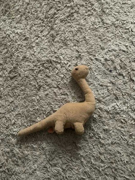 pluszowa zabawka dinozaur