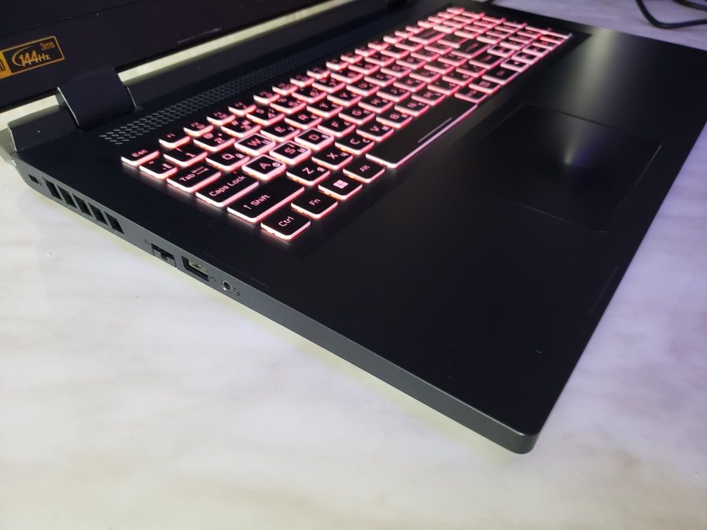NITRO 17"144Hz RTX3060 RYZEN 7 6800H 8Gb 512SSD  Ігровий