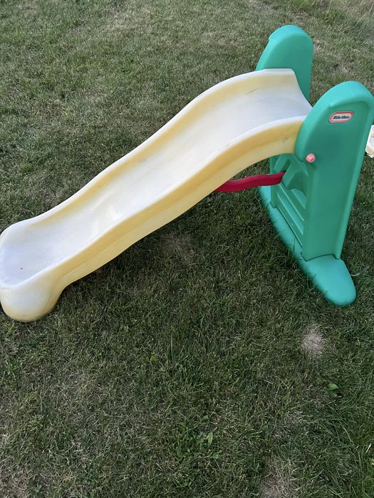 Zjeżdżalnia little tikes