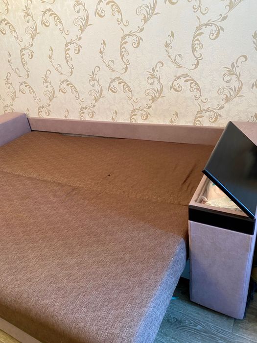 Диван еврокнижка, спал місце 160:200,прямий,самовивіз, торг