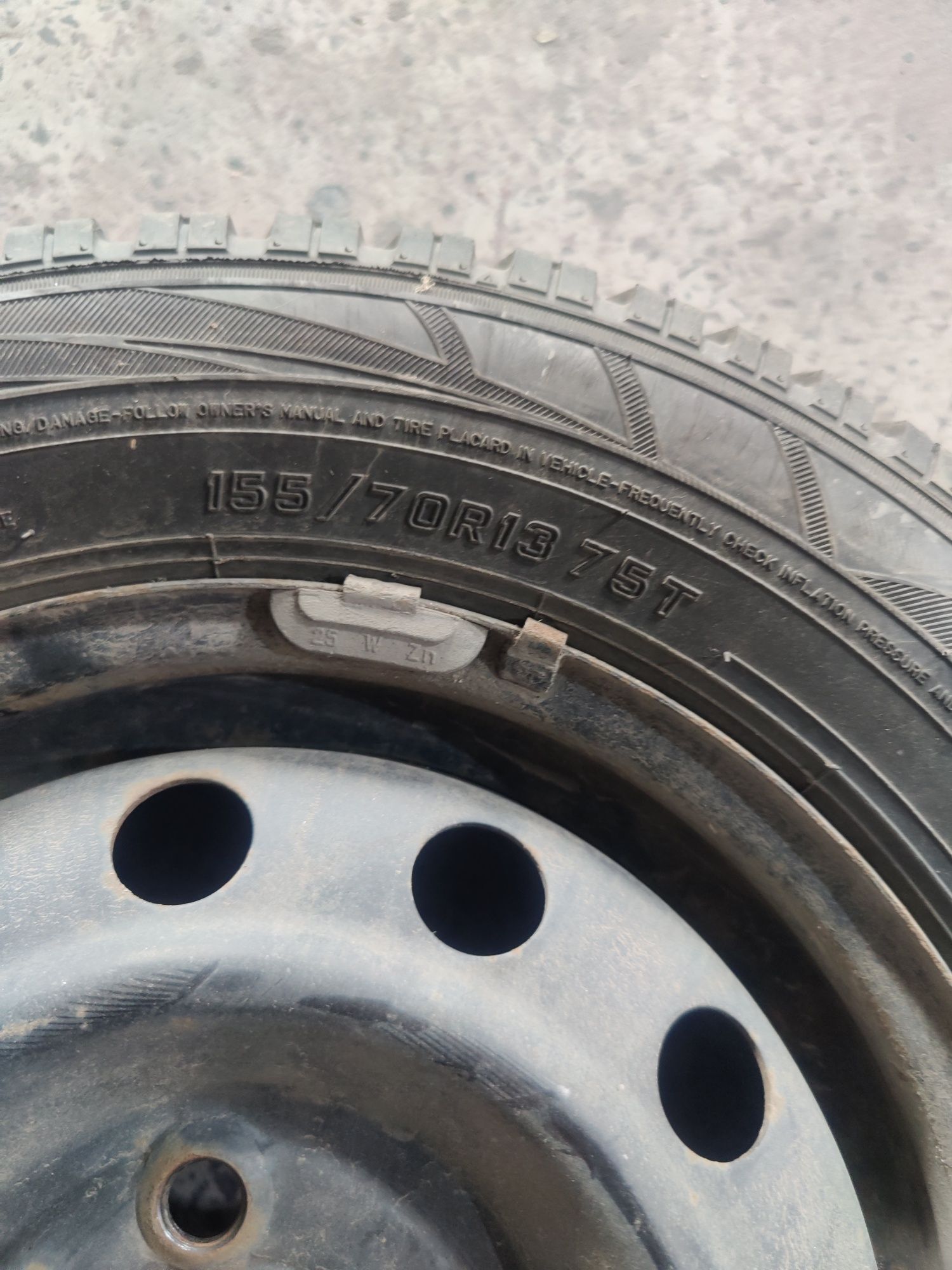 Колеса в сборе с дисками железо Falken 155/70R13 протектор 7 мм