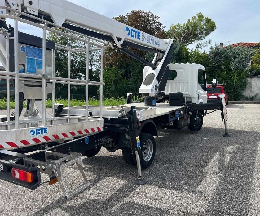 Renault podnośnik koszowy zwyżka 20 m z jib cte multitel mj gsr socage