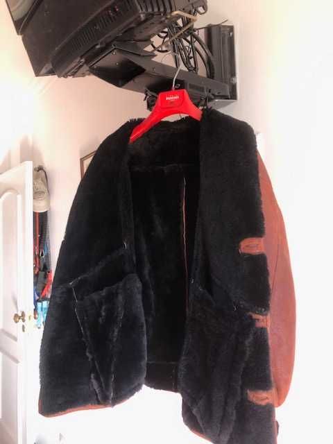 Blusão / Casaco muito quentinho em pele