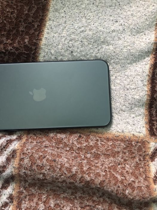 Айфон 11 Pro Max все працює