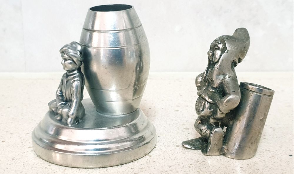 Antigos paliteiros figurativos em estanho e niquelado