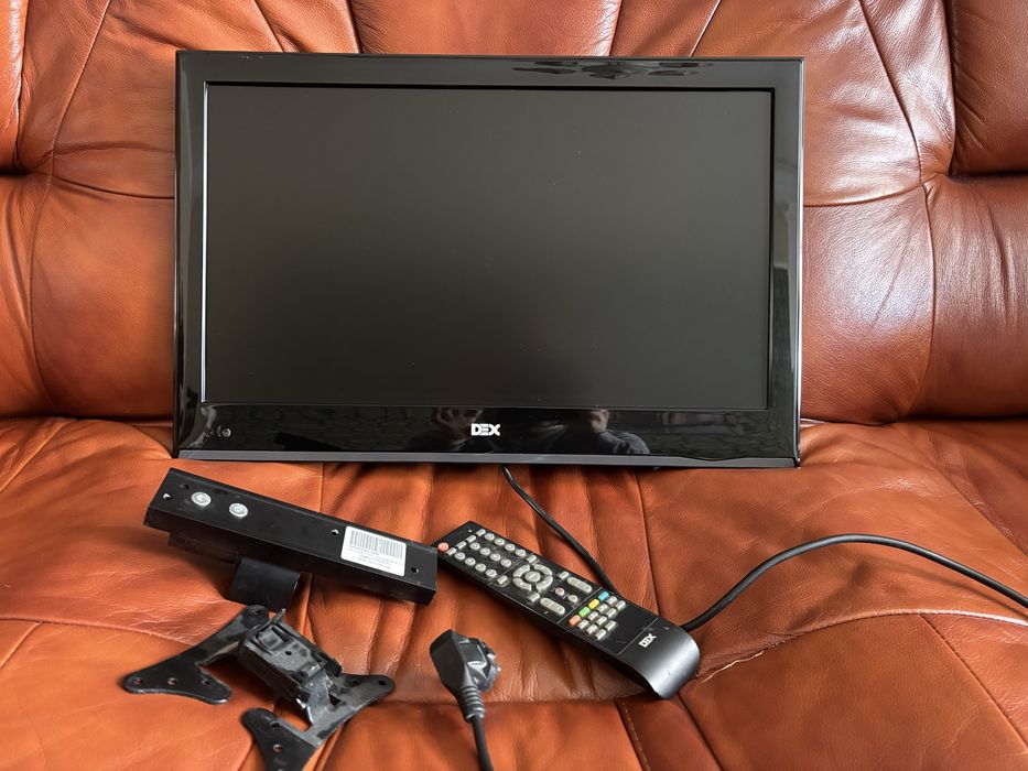 Телевізор Dex. 22 дюйми, кронтштейн для стіни в подарунок.